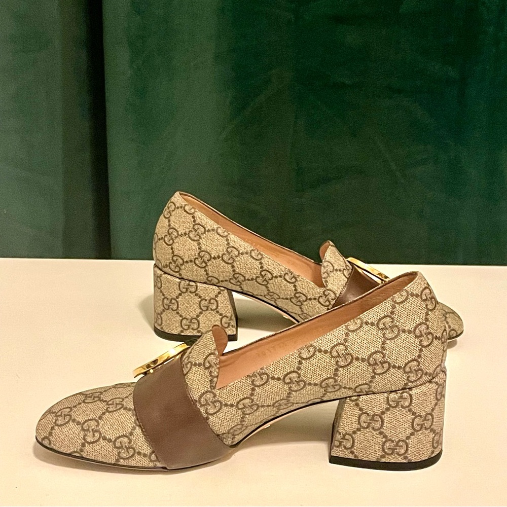 Gucci Women's Beige and Brown Block Heel Shoes!! Gorgeous! Size EU 38 US 7